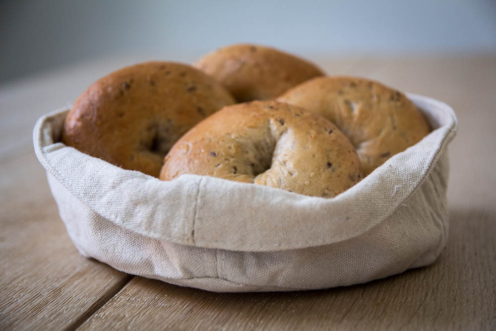 Gebackene Bagel aus Dinkelmehl