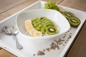 Porridge mit grünen Früchten
