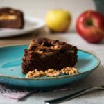 Versunkener Apfelkuchen mit Kakao