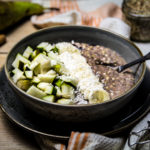Basisches Buchweizen Porridge mit Obst