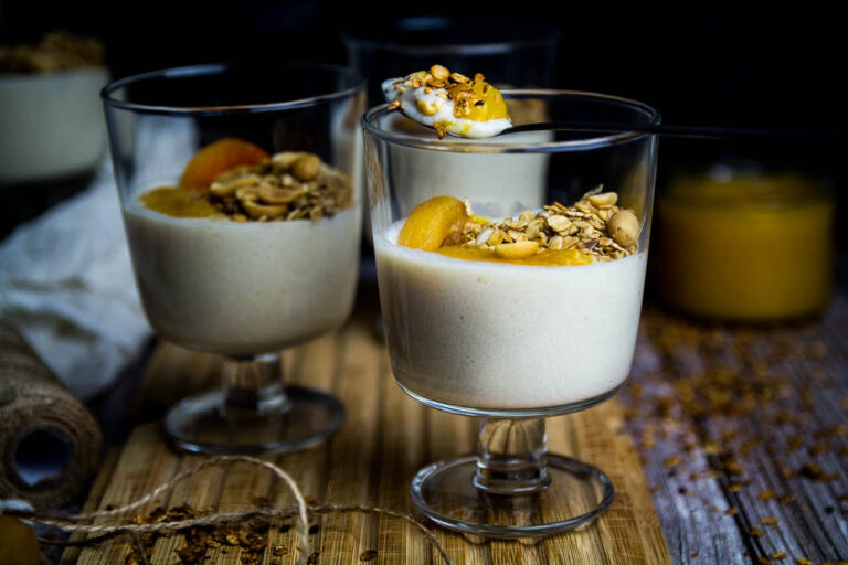 Grieß Dessert mit Aprikosenmousse - Momentgenuss