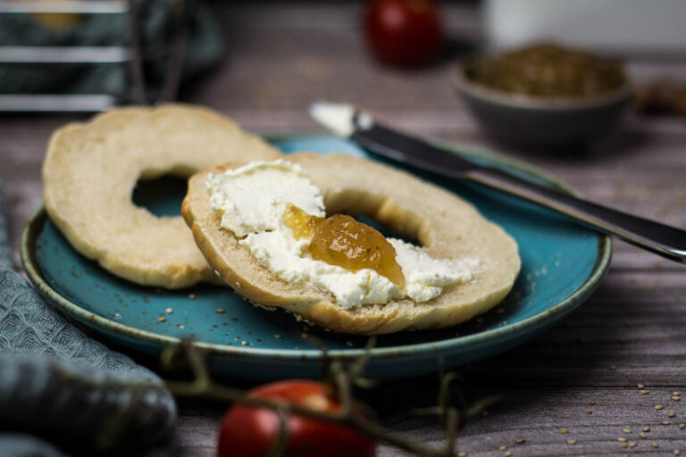 Açma Rezept - Türkische Brötchen vegan backen - Momentgenuss