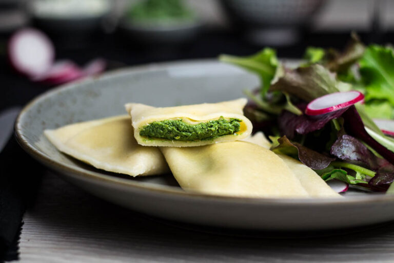 Vegetarische Maultaschen mit Spinat-Ricotta-Füllung - Momentgenuss